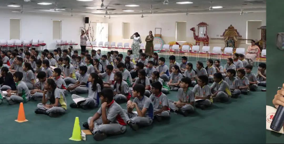 Suchitra Grade 6 pupils attending the school menu project session